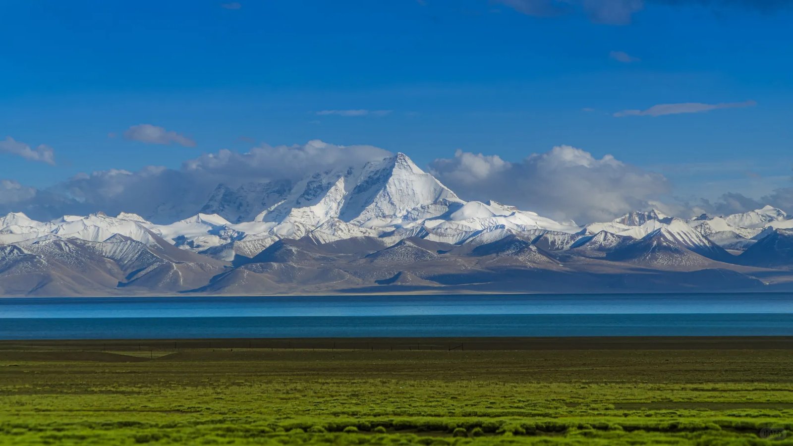 nyainqentanglha mountains
