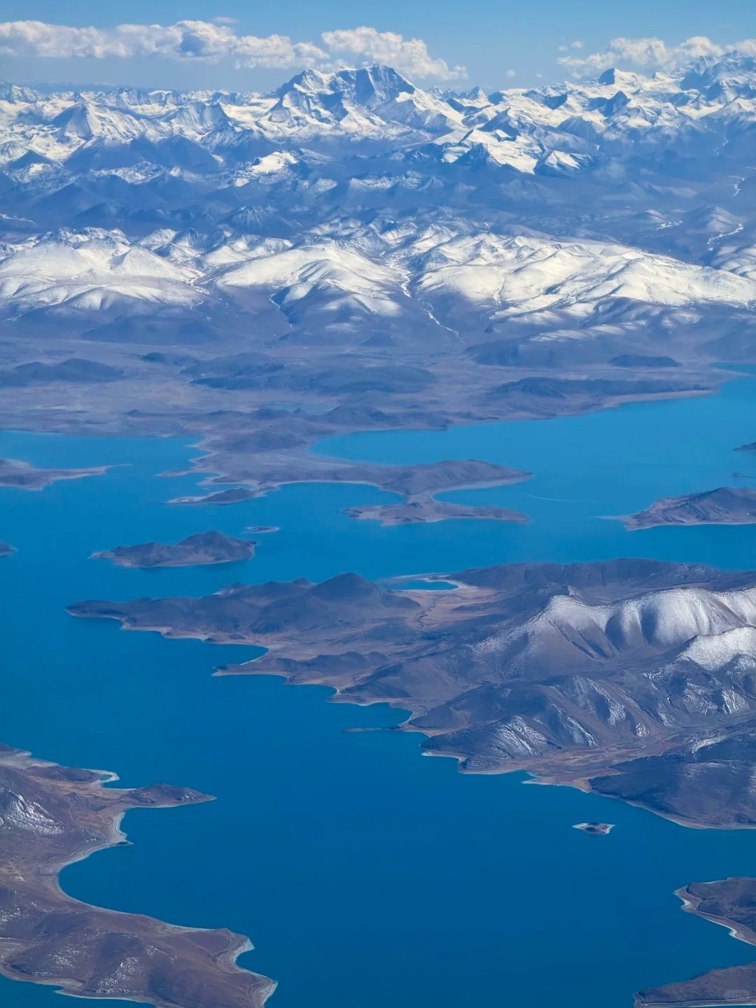yamdrok lake