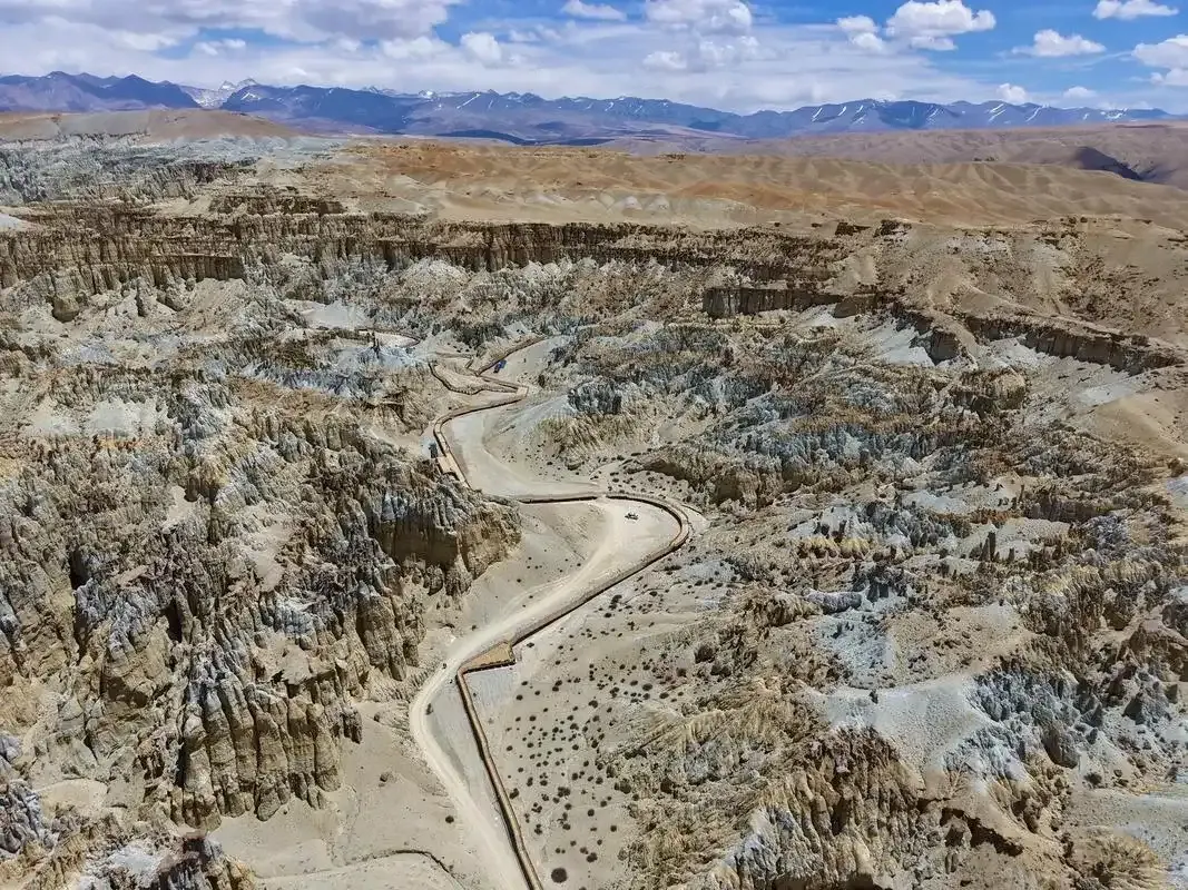 A mermerising place, Xiayigou Earth Forest in the 16-day tour of Lhasa to Mount Kailash and Mount Everest