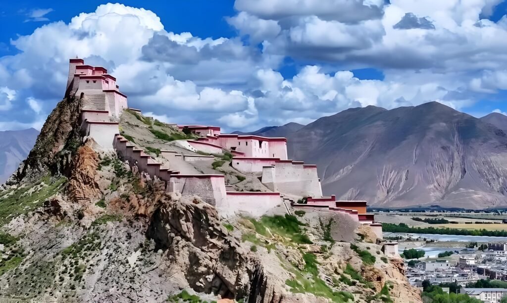 Gyantse Dzong fortress in Shigatse, Tibet, also known as the Hero City castle - a unique place in Tibet Tour Guide in Shigatse