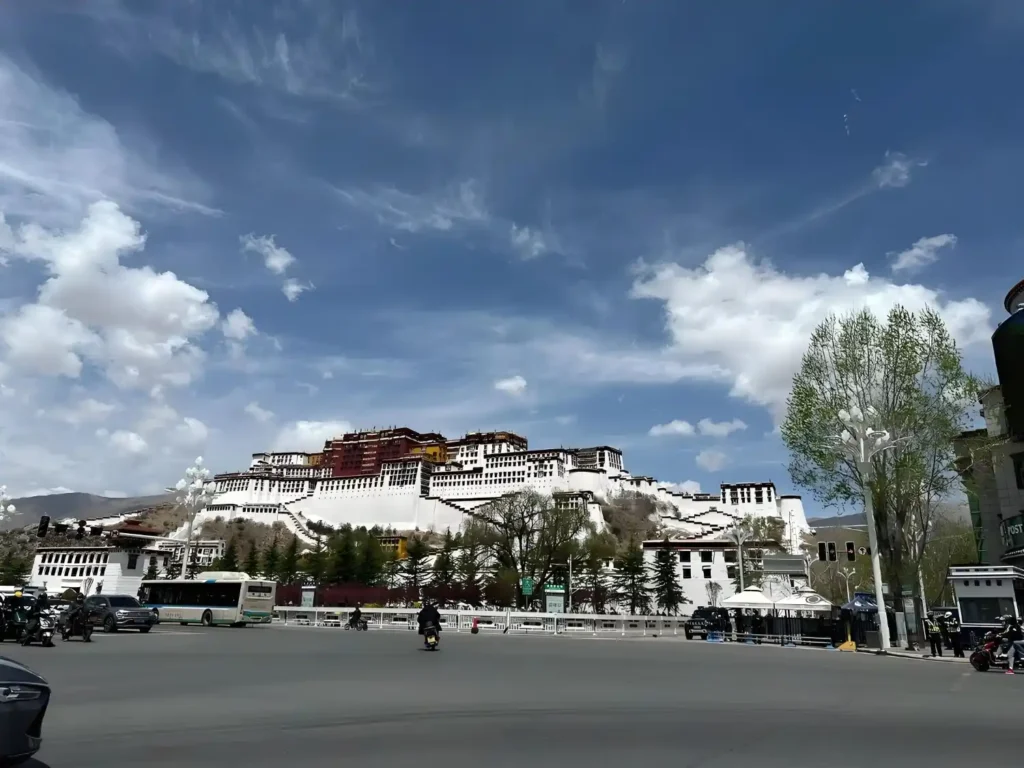 Polata Palace in Tibet